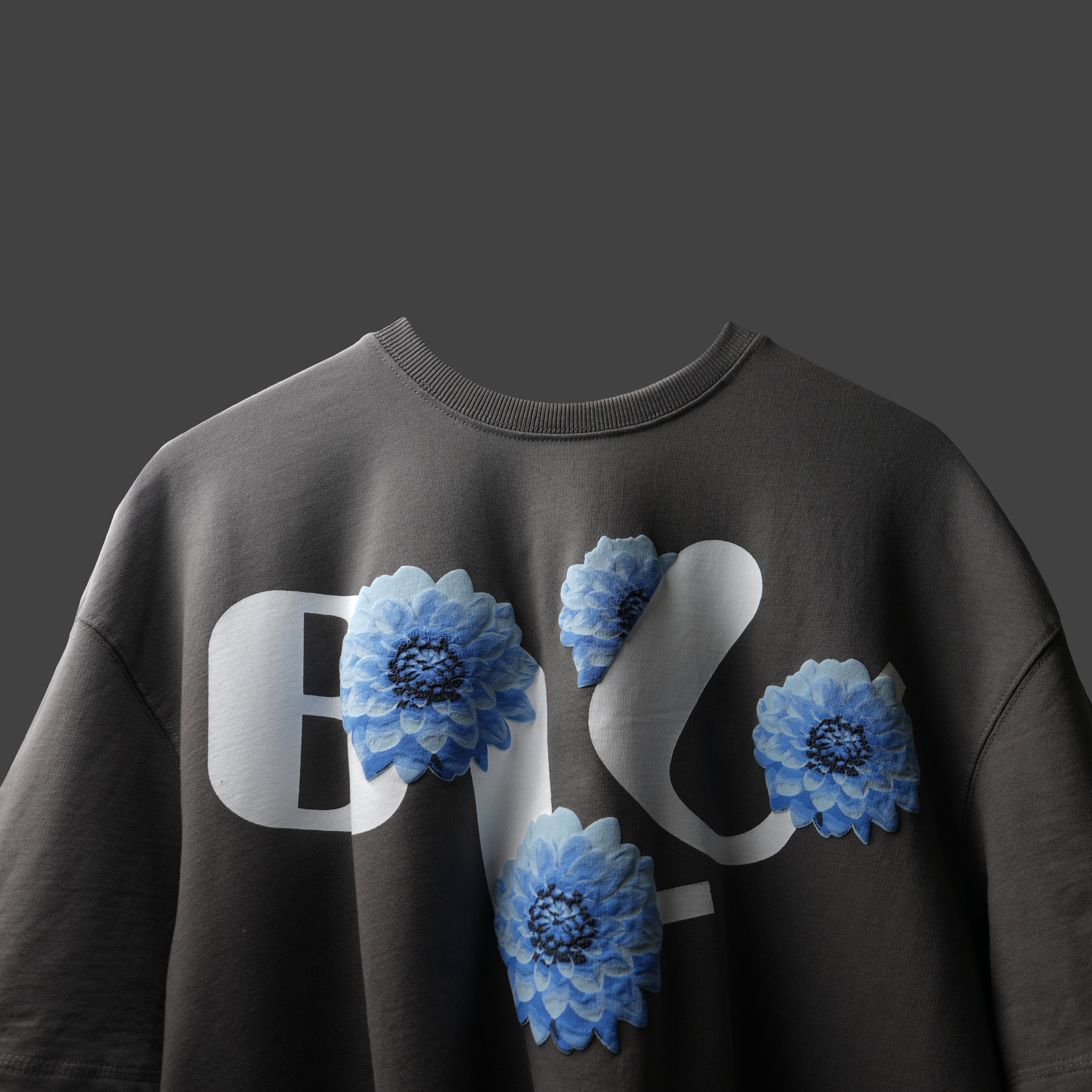 Grey Dahlia T - Image 10