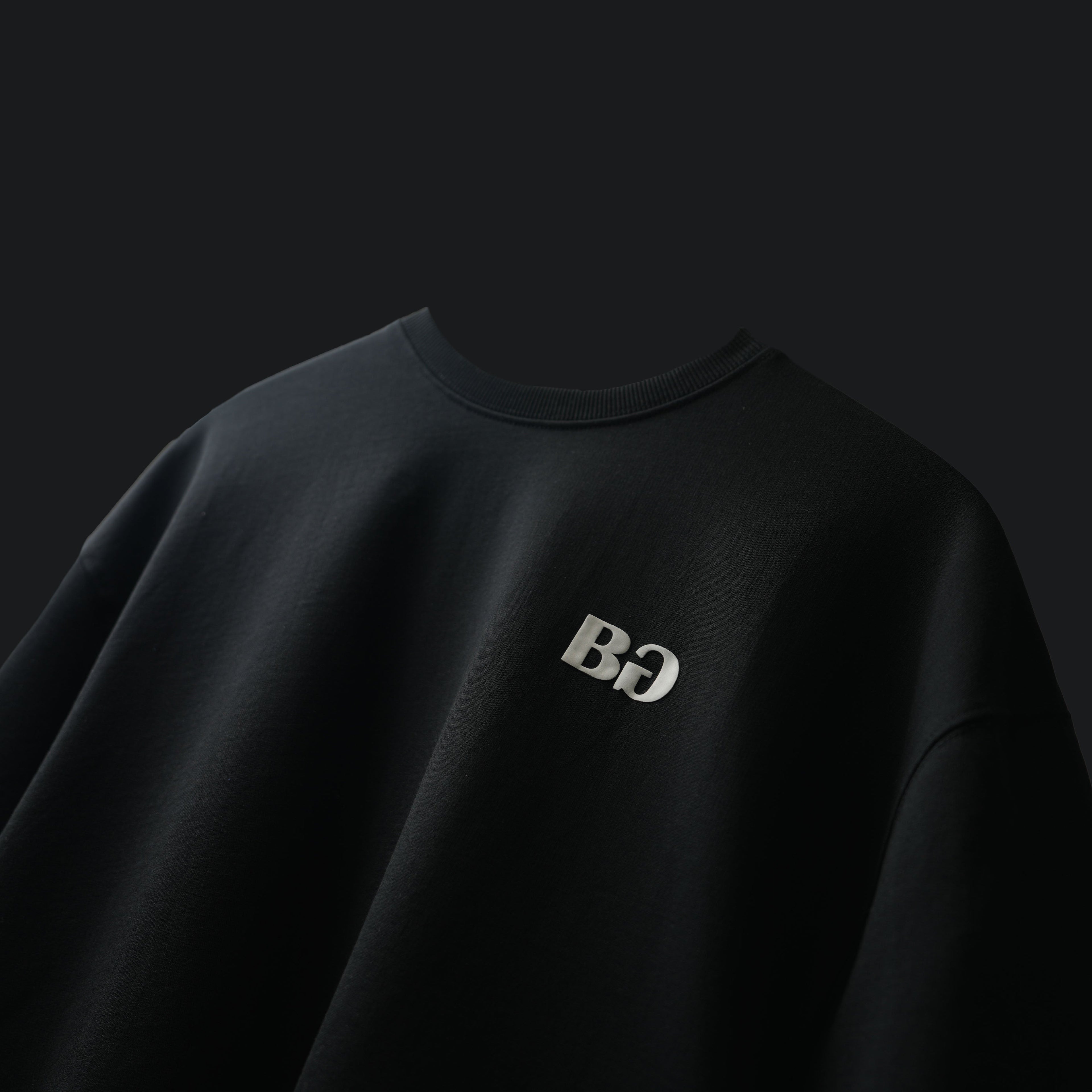 BLACK BASIC T - Image 4